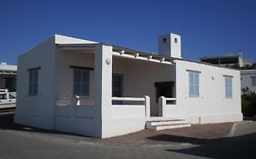Albatros Holiday Home